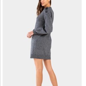 NWT Francesca’s grey sweater dress